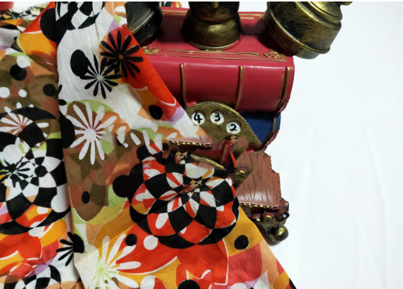 全棉印花 波普风 太阳花几何图形 服装面料