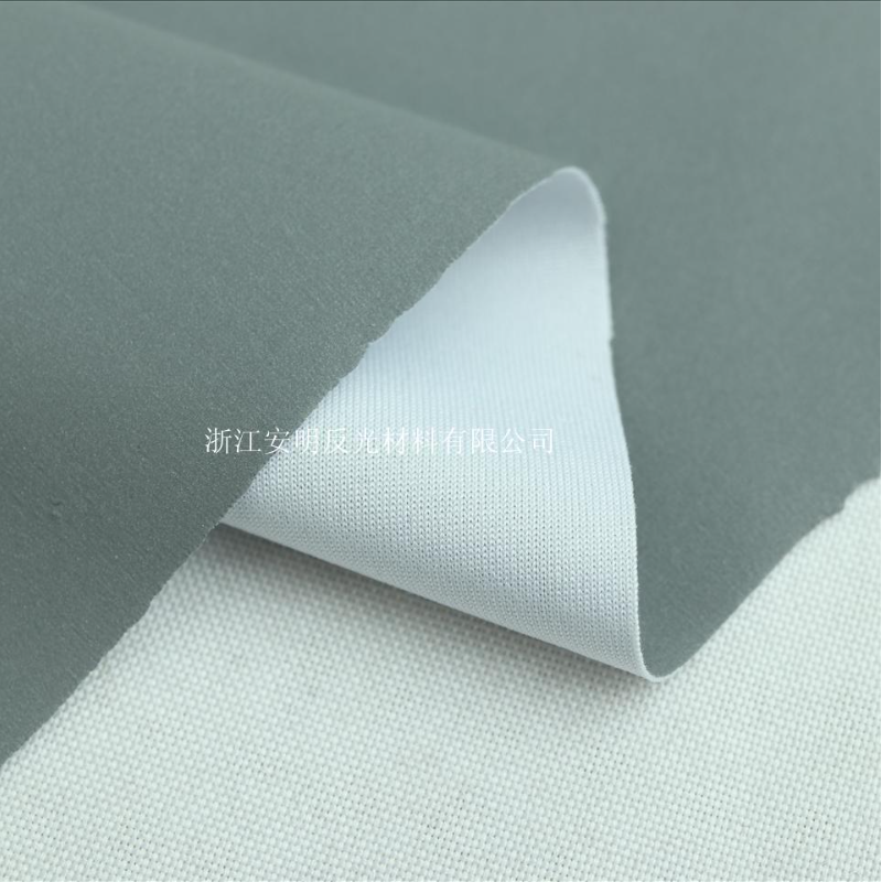 普亮针织弹力复合布 银色反光工作服面料 夜光时装面料