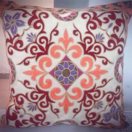 摩洛哥风格帆布刺绣花抱枕套 时尚沙发靠垫办公室午睡枕套 45*45不含芯   Q003