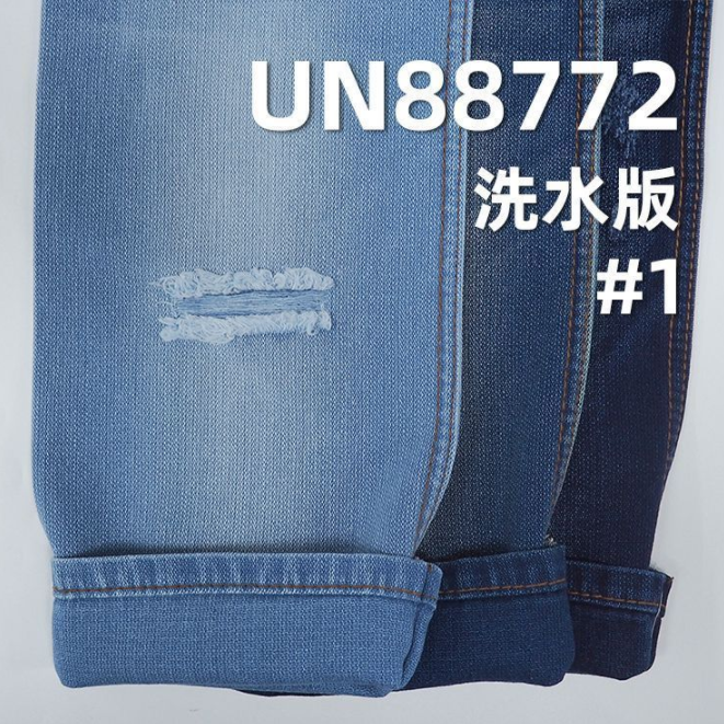 劉亦菲現身機場，簡約露腰白T恤搭配牛仔闊腿褲，清爽又時尚！