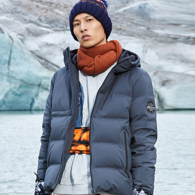 雪中飞高峰滑雪户外“解冻服”：防寒抗静电 这个严冬你值得拥有