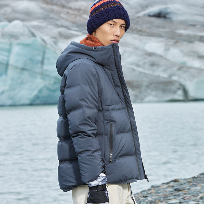 雪中飞高峰滑雪户外“解冻服”：防寒抗静电 这个严冬你值得拥有