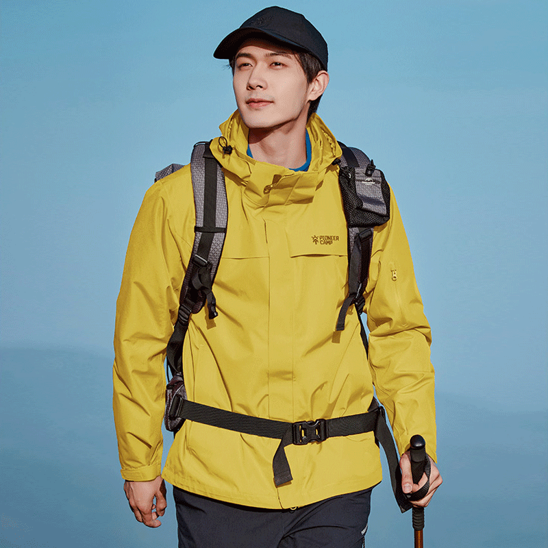 拓路者：休闲百搭多场景主角担当，一件冲锋衣全部搞定！