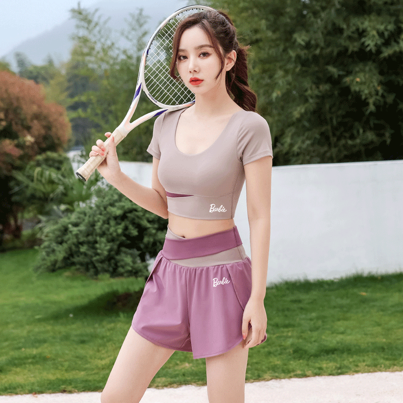 芭比四面弹瑜伽服：裸感无痕，让运动成为一种时尚