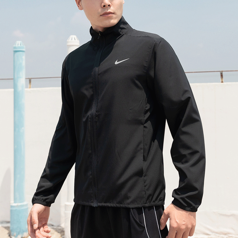 耐克Nike男士跑步训练夹克外套：透气舒适，轻盈出型，比赛休闲两相宜 