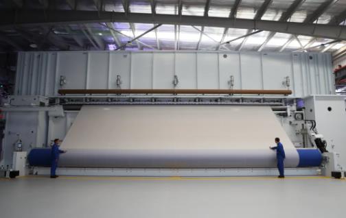 环龙控股上海智能制造基地落成，加快打造造纸毛毯行业新质生产力