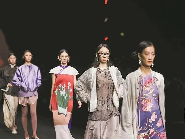 2024广东时装周春季开幕，“首发、首秀、首展”呈现服装产业新生态