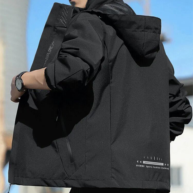 防水高弹，魅力无限：打造户外休闲男友风