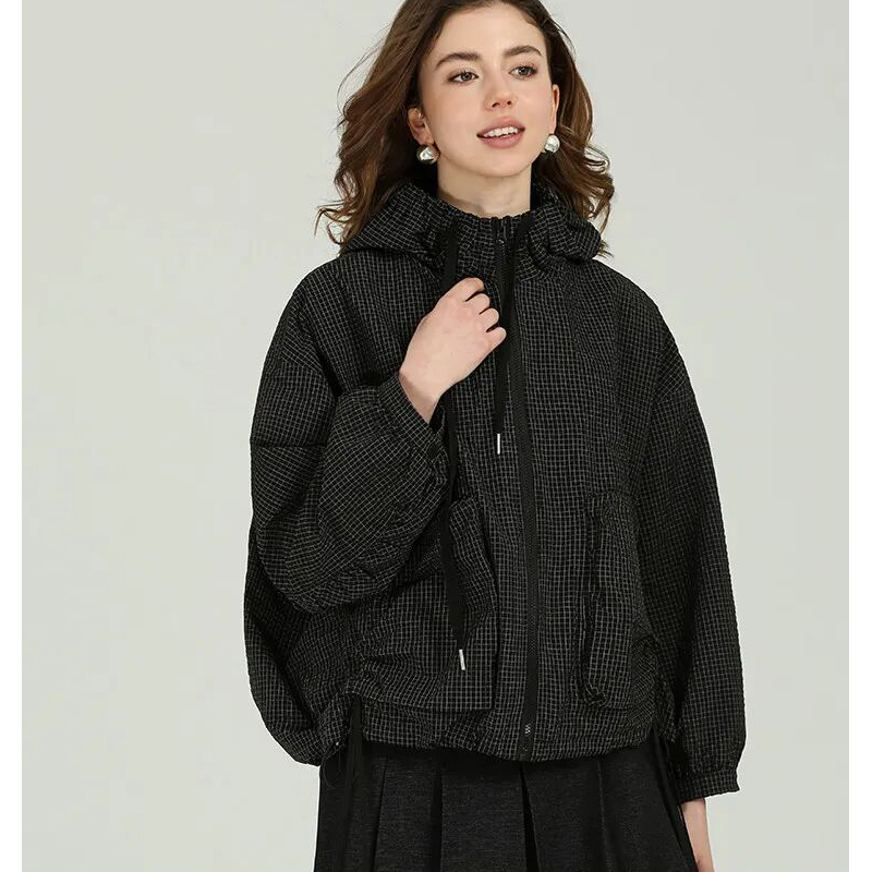 单调？不存在的！双色格子来袭，让您时尚出圈！