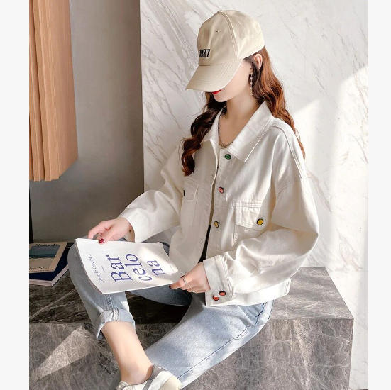 时尚多色牛仔，打造活力氛围，吸睛穿搭轻松拿捏！