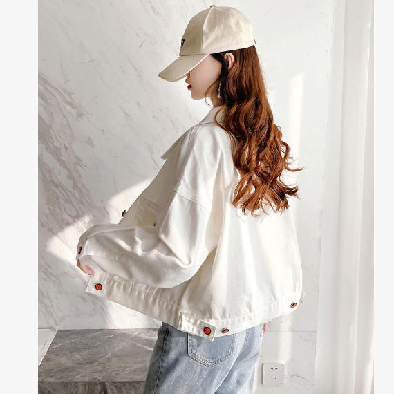 时尚多色牛仔，打造活力氛围，吸睛穿搭轻松拿捏！