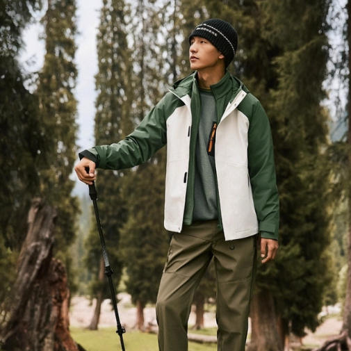 尼龙四面弹防泼水染色布：户外与休闲的"全能战士"